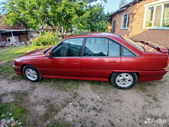 Opel Omega 3.0 МТ, 1988, 268 389 км