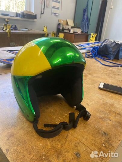 Горнолыжный шлем Uvex