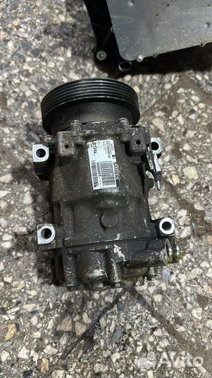 Компрессор кондиционера на LADA largus FL