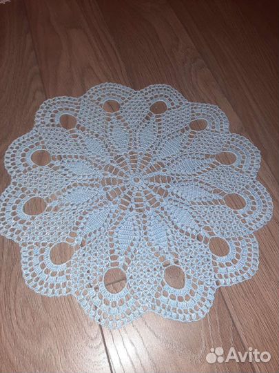 Салфетка вязаная крючком ручной работы