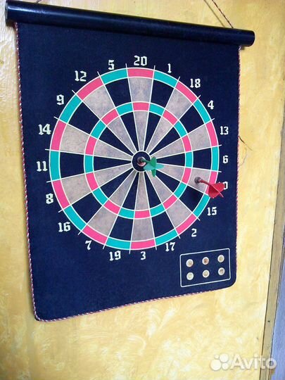 Игра метание дротиков с магнитами