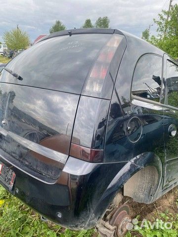 Фонарь задний правый Opel Meriva A (2003—2006) cyu