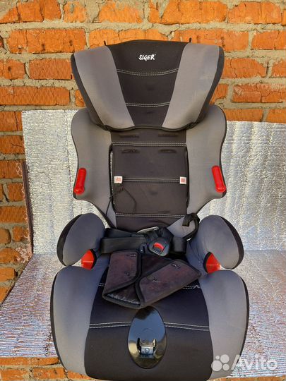 Автомобильное детское кресло от 9 до 36 кг