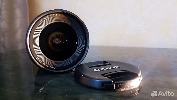 Объектив Canon EF 17-40mm f/4L USM
