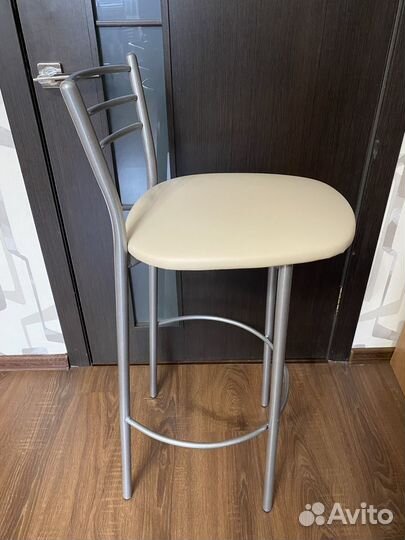 Барный стул новый