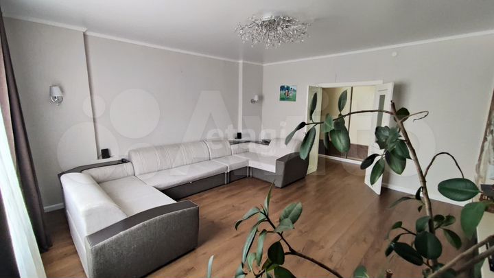 Комната 99,5 м² в 3-к., 3/9 эт.