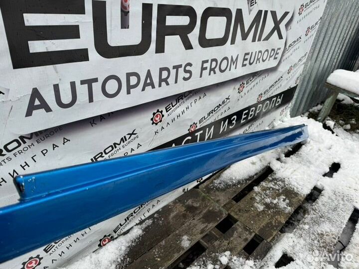 Накладка на порог наружная правая Mitsubishi