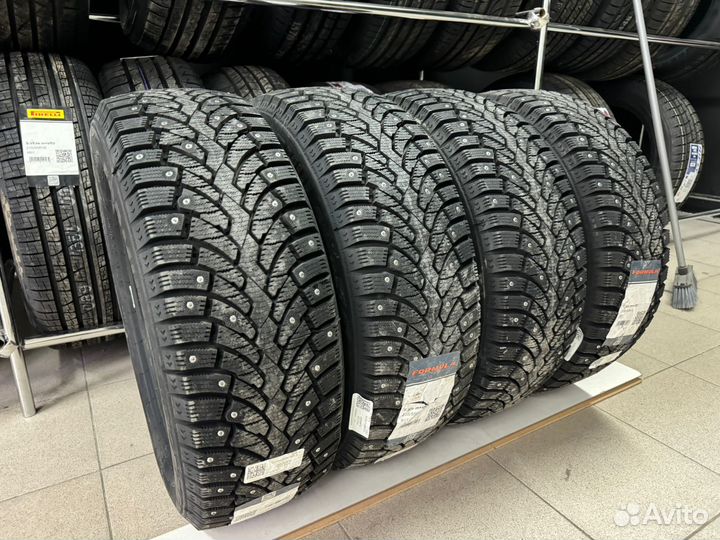 Pirelli Formula Ice 245/70 R16