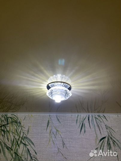 Светильник встраиваемый
