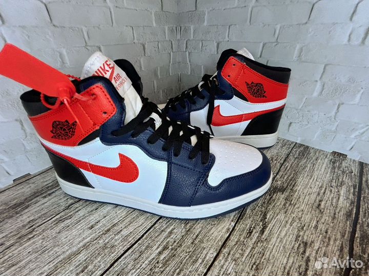 Кроссовки nike air jordan 1 зимние