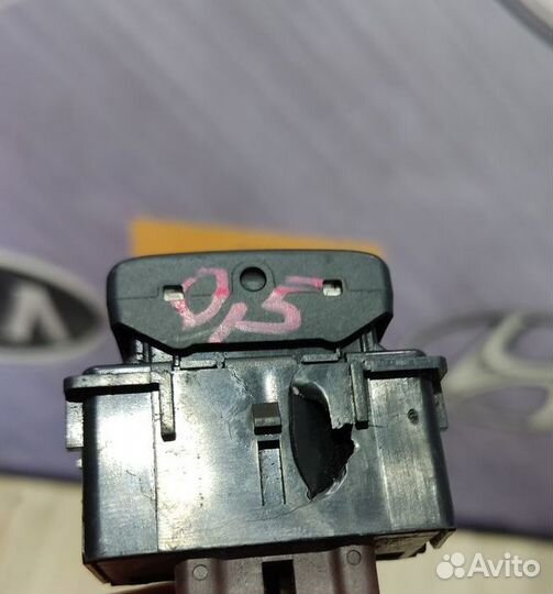 Кнопка подогрева сиденья Renault koleos Лев, Прав