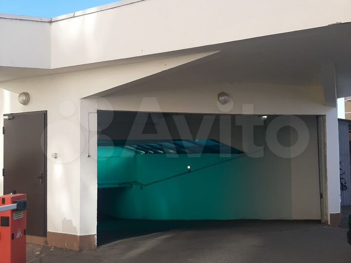 Машиноместо, 16 м²