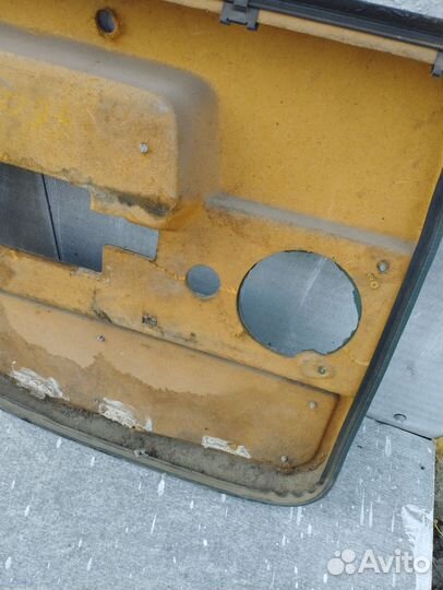 Дверная карта задняя правая vоlvo 760 вольво 760