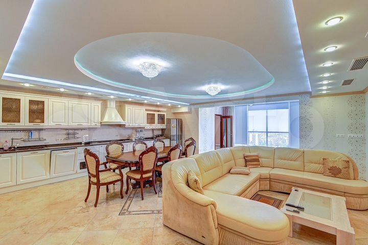 3-к. квартира, 185 м², 5/20 эт.