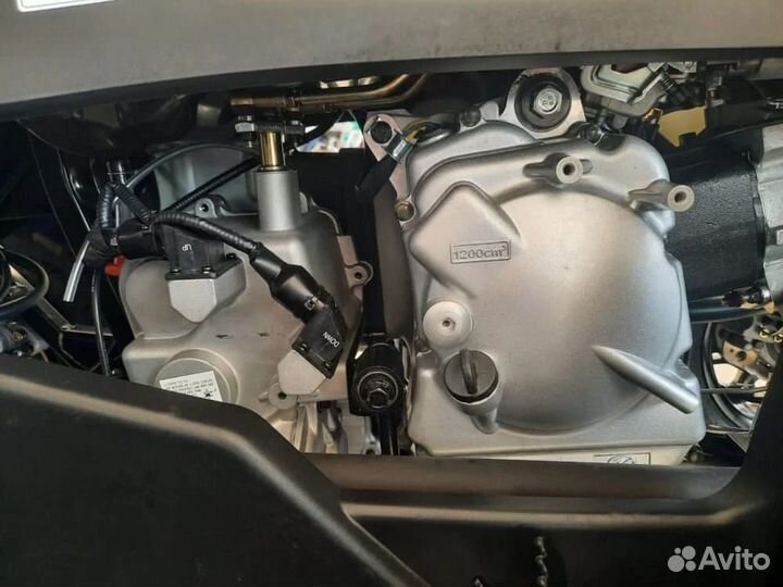 Бензиновый квадроцикл linhai-yamaha D300