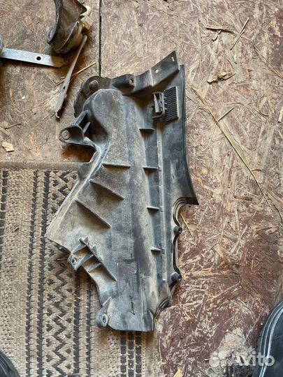 Перегородка левого отсека bmw f15x5