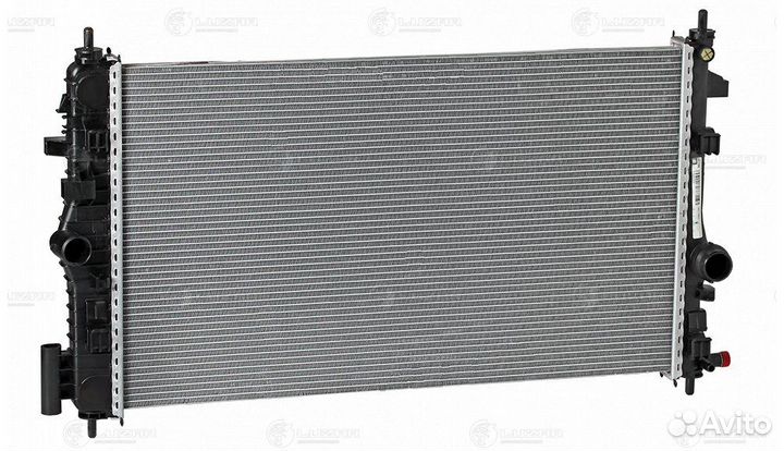 Радиатор охлаждения двигателя Opel Insignia (08) 2