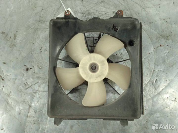 Диффузор вентилятора в сборе Honda Civic 8 4D