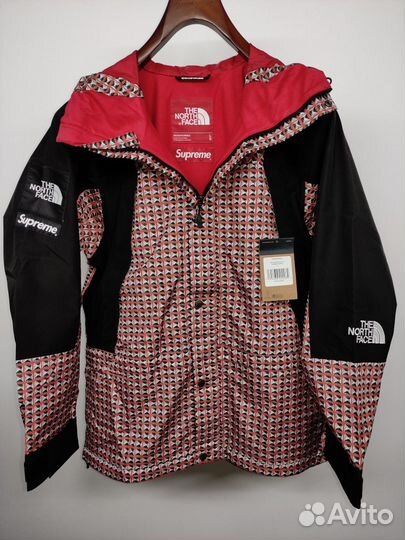 Supreme X The North Face Studded Mountain Size L