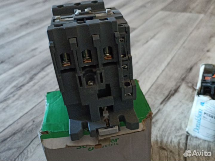Контактор LC1E40