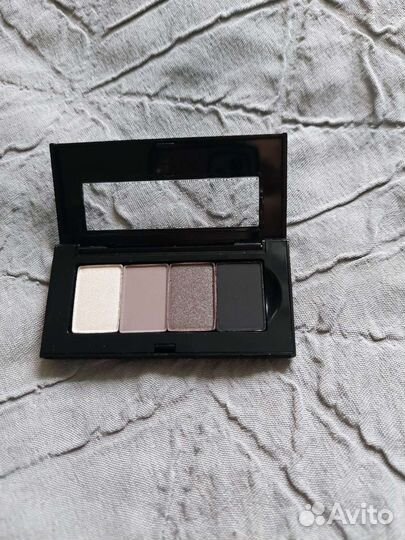 Палитра теней с футляром