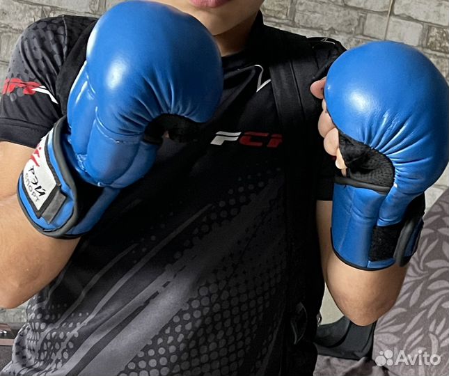 Перчатки (s)