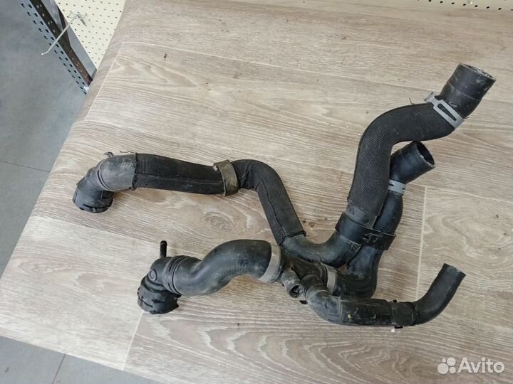 Патрубок радиатора Volkswagen Tiguan 1 (2007-2011)