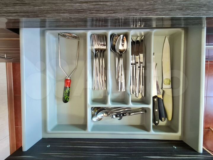 3-к. квартира, 76 м², 1/3 эт.