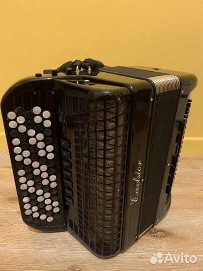 Баян итальянский готово-выборный Excelsior