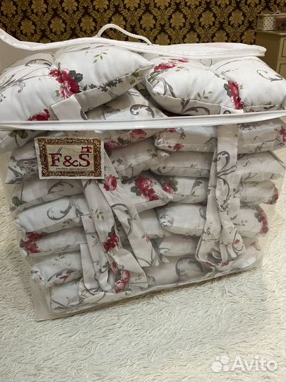 Бортики подушки с одеялом для детской кровати