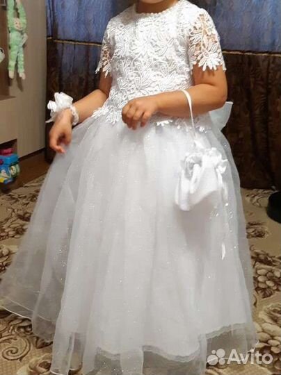 Нарядное платье для девочки