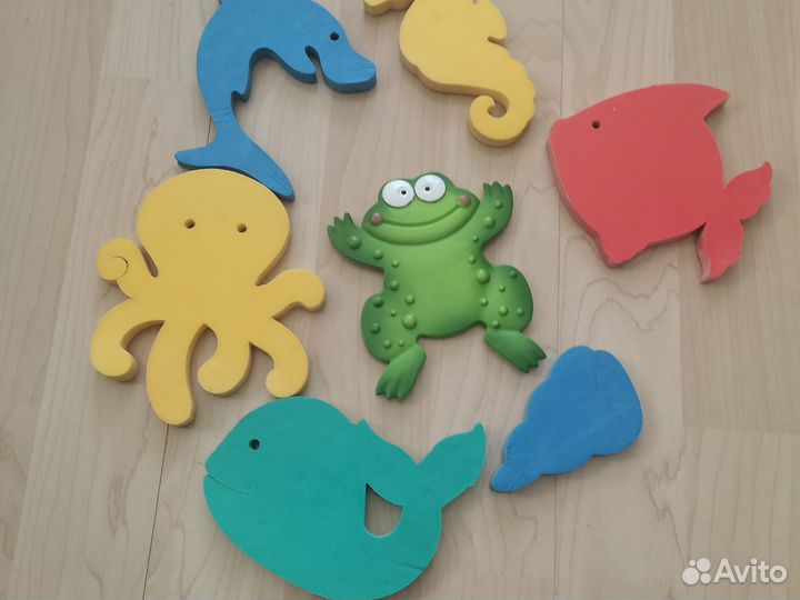 Игрушки для купания в ванной