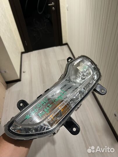 Левая Противотуманная фара ford kuga 2013