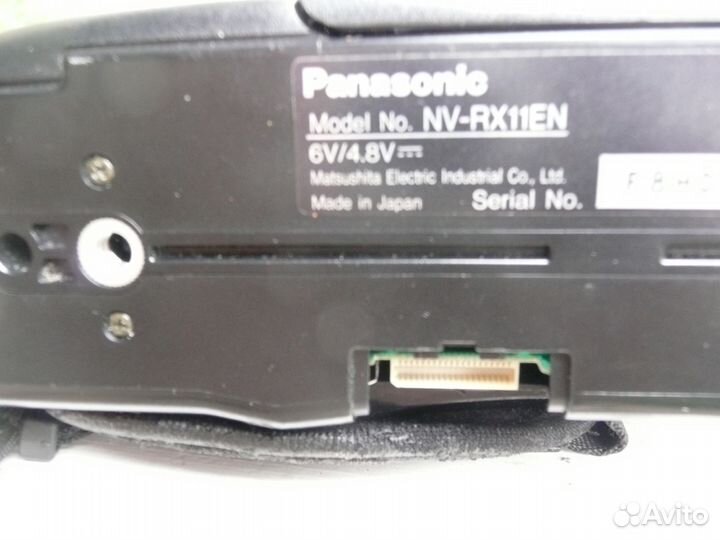 Продаю видеокамеру Панасоник NV-RX11EN