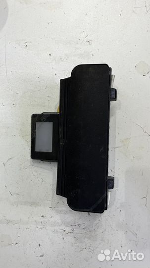 Подушка безопасности нижняя (для колен) Genesis