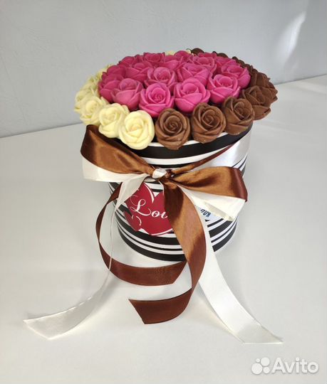 Шоколадные Розы - 37 шт в Шляпной Коробке