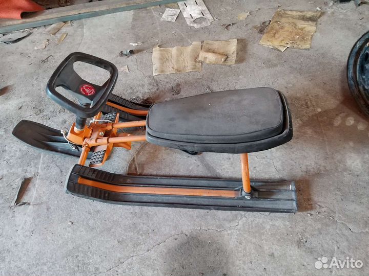 Детский снегокат бу