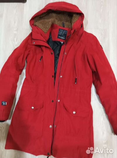 Женские вещи и обувь