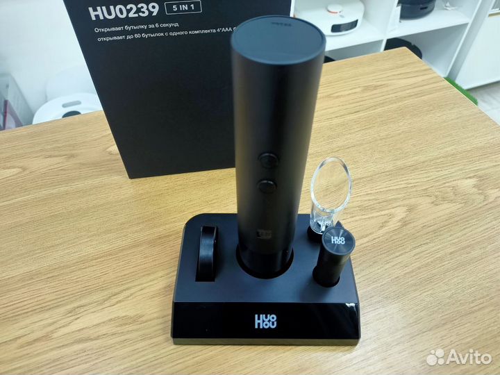 Электрический штопор с набором аксессуаров и подст