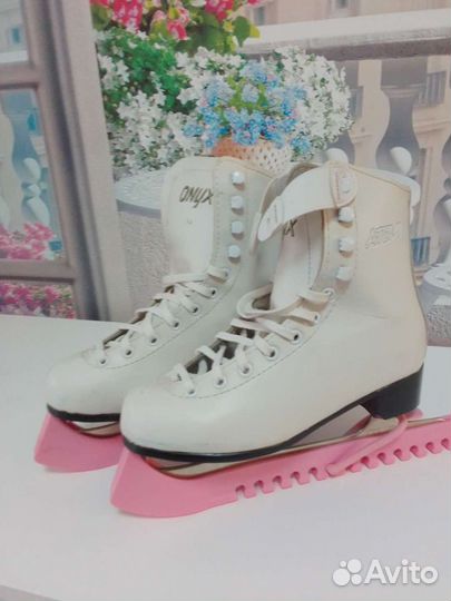 Коньки фигурные