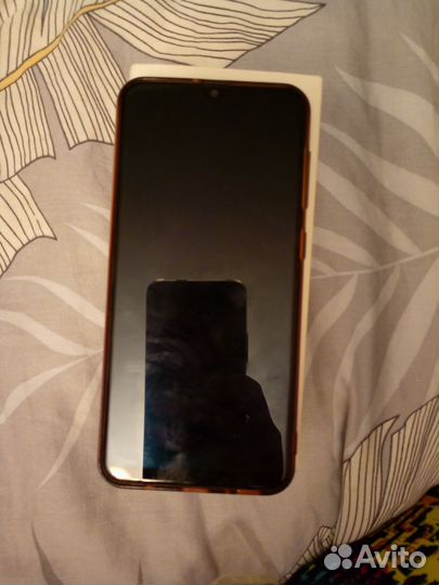 Samsung Galaxy A20, 3/32 ГБ