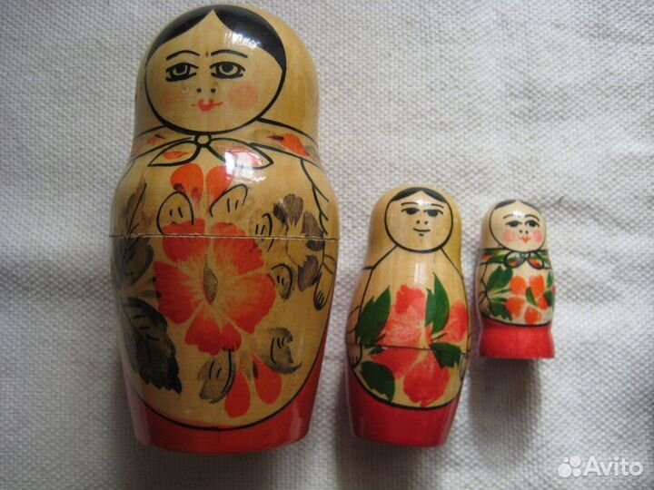 Матрешки разные