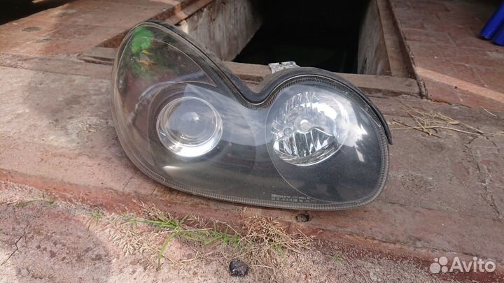 Продается передняя правая фара для Хендай Соната