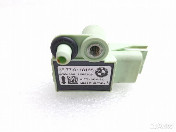 Датчик удара передний правый Bmw 5-Series E60 2.5