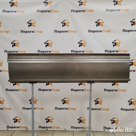 Порог откатной двери VW Crafter maxi