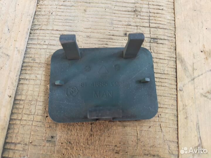 Заглушка бампера переднего / TGA