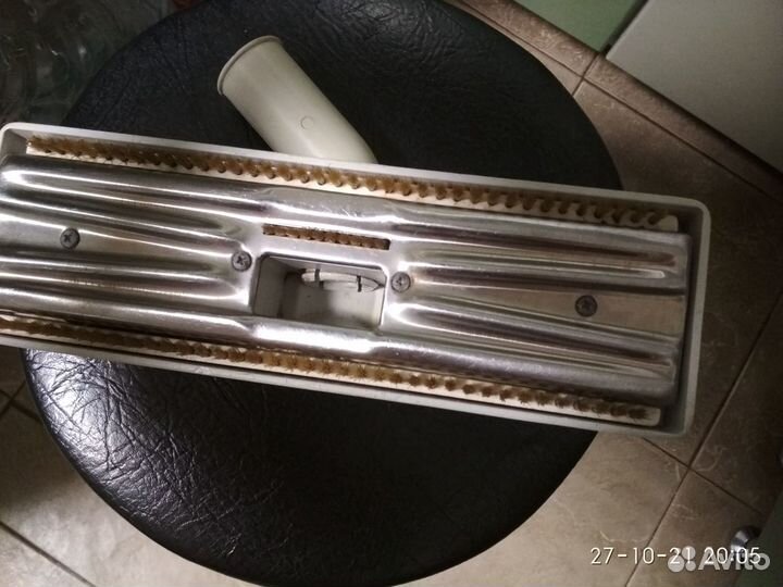 Щётка на пылесос и трубка- удлинитель