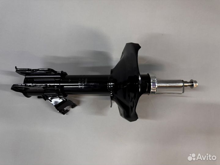 Стойка передняя правая nissan avenir/expert W11