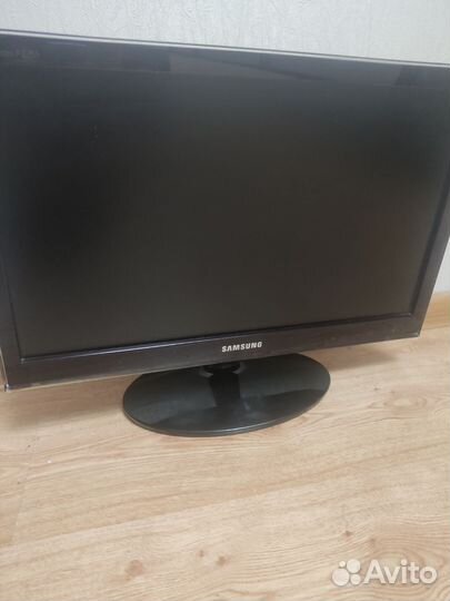 Монитор Samsung Syncmaster p2250