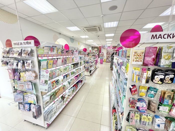 Витрины, есть Арендатор, метро 15 м